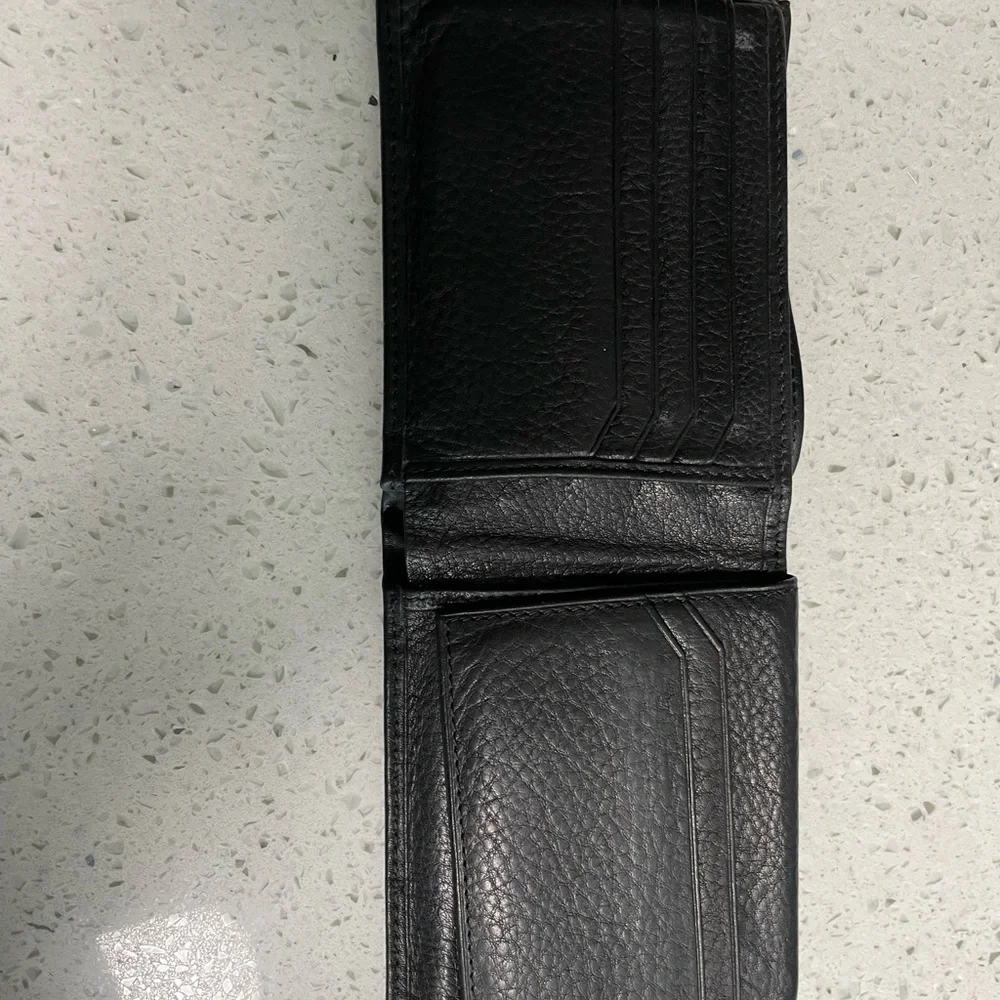 Kenneth Cole wallet